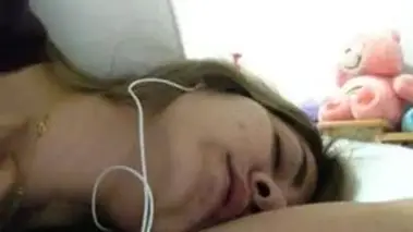 Dokumentasi Tante Cantik Bersantai Di Kasur
