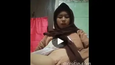 Yuva Cewek 18+ Jilbab Mastrubasi Pake Pramuka Bagian 3